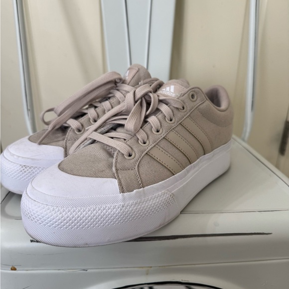 adidas Women's Athletic Shoes in Beige and White - Picture 2 of 4